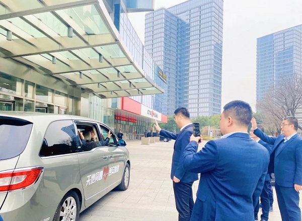 141642130457104134.jpeg 3.jpg